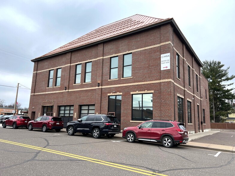 More Photos Of 11 E Marshall St, Rice Lake Medical For Sale