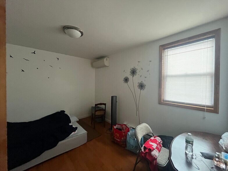 More Photos Of 1082 Bay St, Staten Island Freestanding For Sale