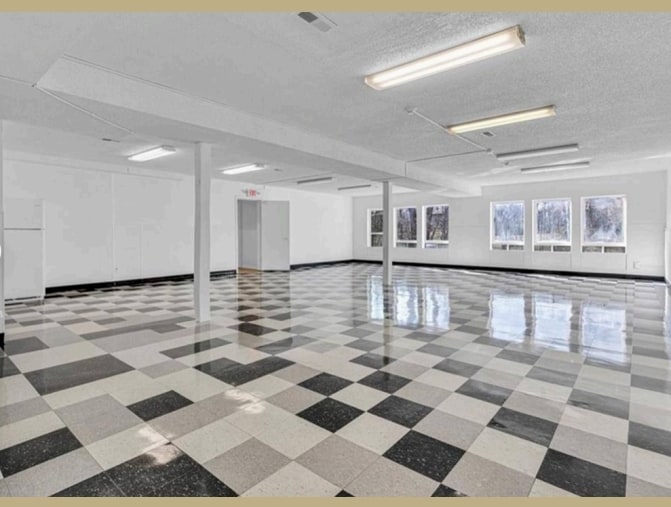 More Photos Of 205 Southbrook Pky, Kearney Daycare Center For Sale