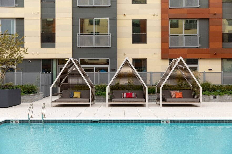 More Photos Of 190 Pleasant St, Malden Apartments For Lease