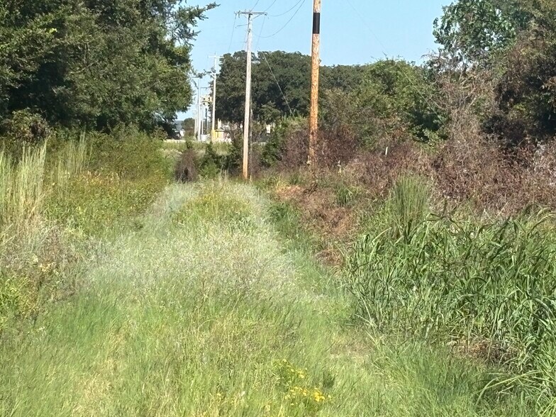 More Photos Of US-77, Thackerville Land For Sale