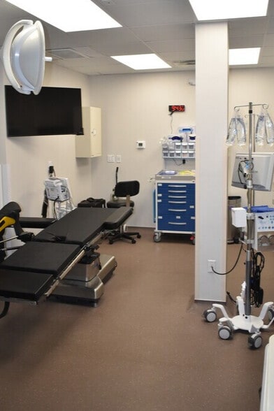 More Photos Of 118 N Country Rd, Port Jefferson Medical For Sale