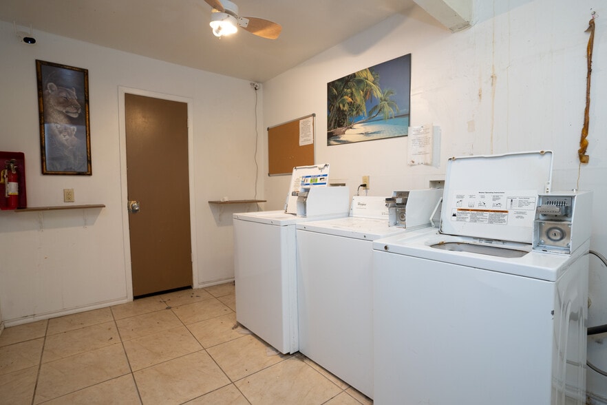 More Photos Of 1031 N Sumner St, Pampa Apartments For Sale