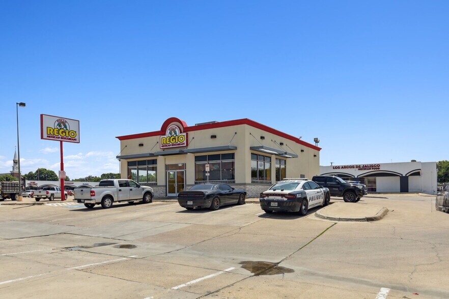 More Photos Of 6300 Samuell Blvd, Dallas Unknown For Lease