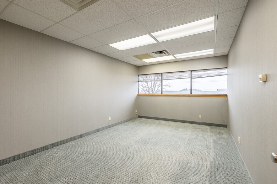 More Photos Of 1170 Pittsford-Victor Rd, Pittsford Office For Sale