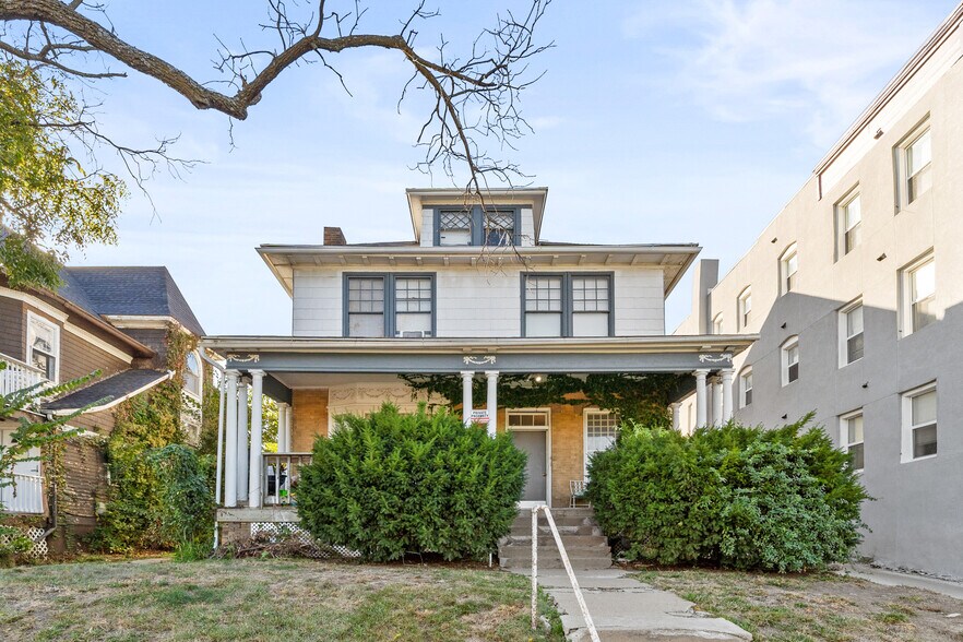 Primary Photo Of 3826 Warwick Blvd, Kansas City Apartments For Sale