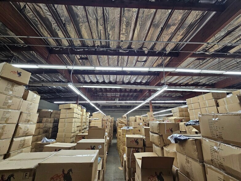 More Photos Of 1125 E 14th St, Los Angeles Warehouse For Sale