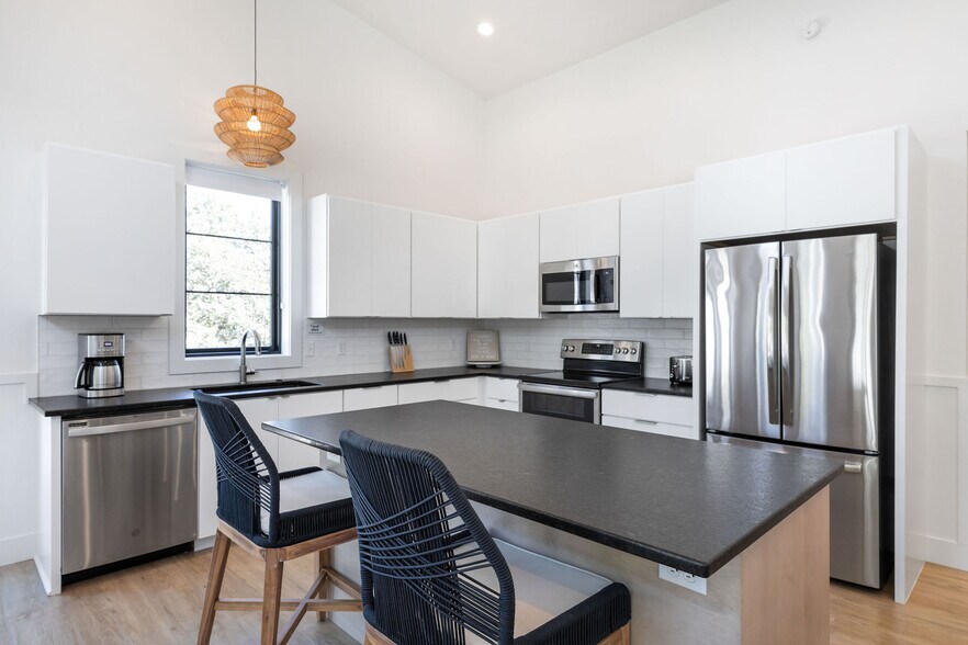 More Photos Of 26995 Reel Ln, Shell Knob Hotel For Sale