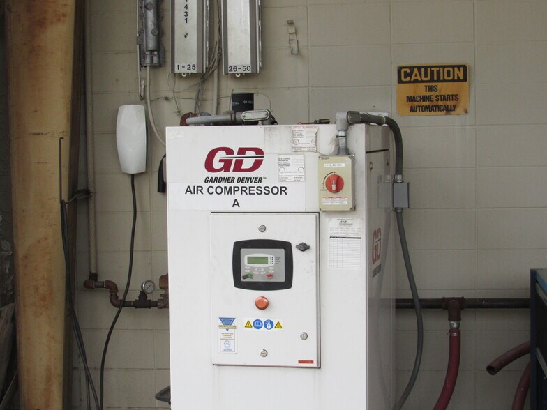 More Photos Of 1431 MS-69 S, Columbus Industrial For Lease