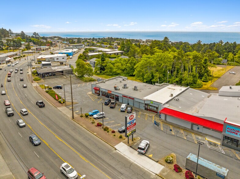 More Photos Of 2401-2429 NW Highway 101, Lincoln City General Retail For Sale