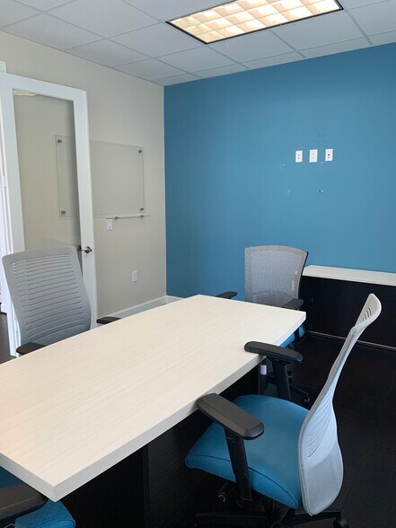 More Photos Of 440 Cobia Dr, Katy Unknown For Lease