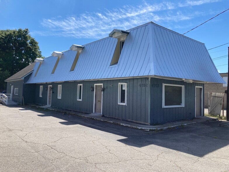 More Photos Of 4762 Rivers Ave, North Charleston Office For Lease