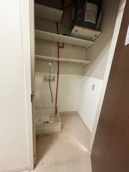 More Photos Of 84 N Plank Rd, Newburgh Storefront For Lease