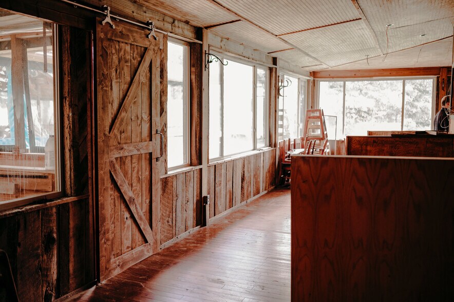 More Photos Of 16 Baby Back Pl, Pipestem Flex For Sale