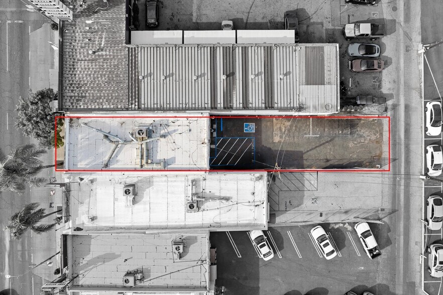 More Photos Of 21627 Sherman Way, Canoga Park Storefront For Sale