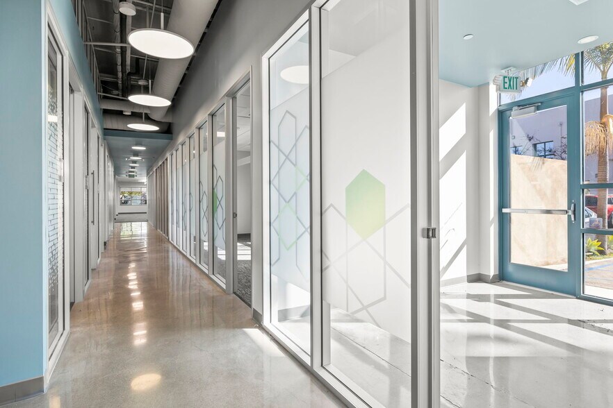 More Photos Of 6398 Cindy Ln, Carpinteria Office For Sale