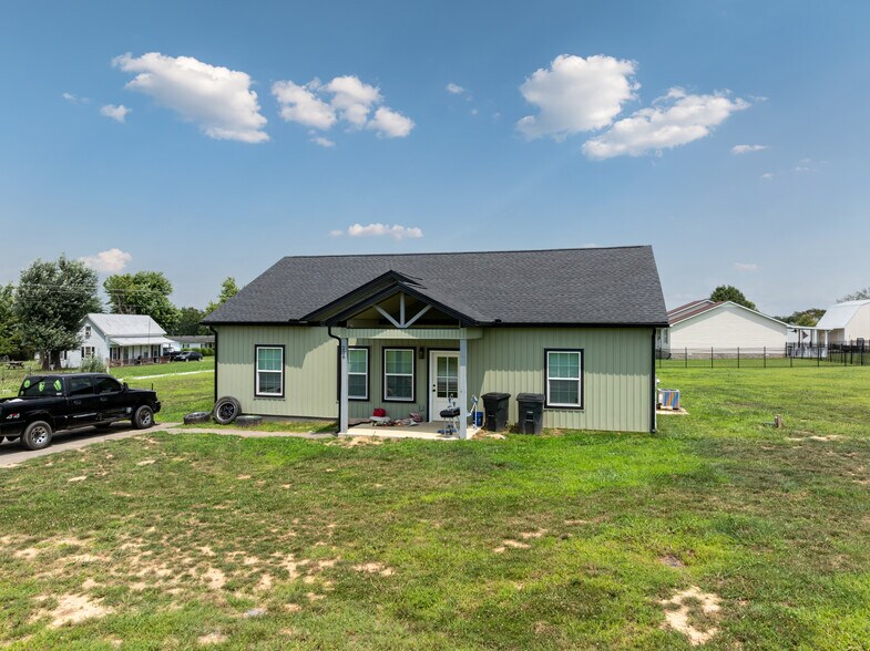 More Photos Of , Lafayette Specialty For Sale