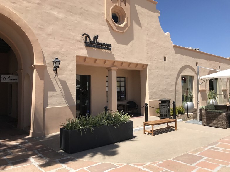 More Photos Of 789 W Harbor Dr, San Diego General Retail For Sale