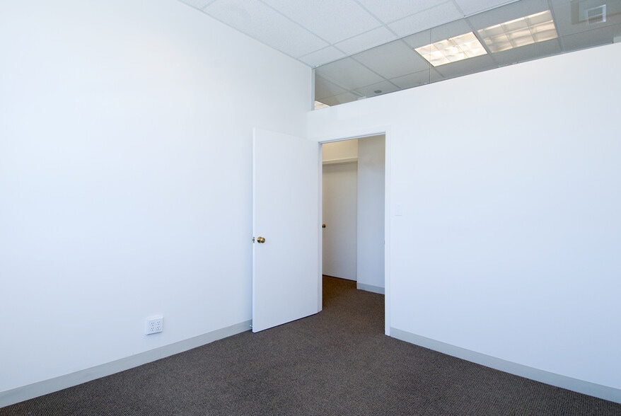 More Photos Of 1485 Bay Shore Blvd, San Francisco Office For Lease