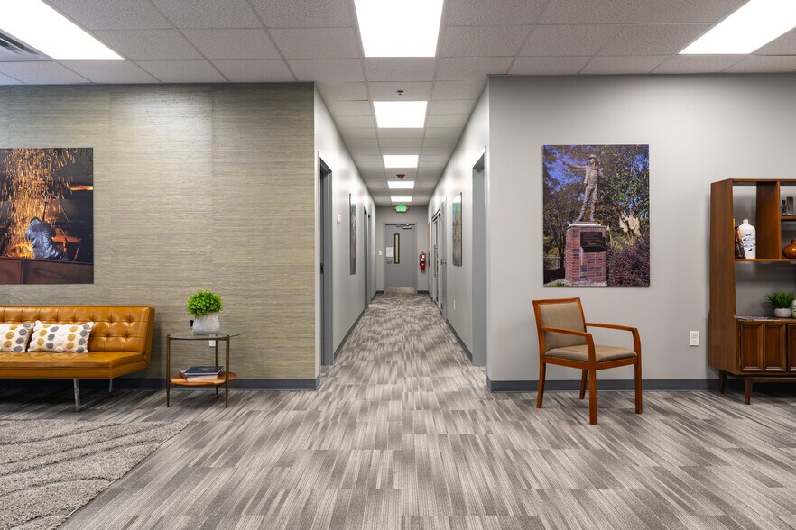 More Photos Of 3918 Montclair Rd, Birmingham Office For Lease