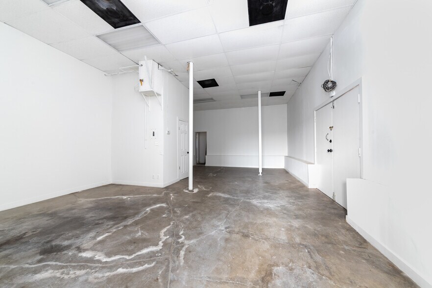 More Photos Of 115 N Fairfax Ave, Los Angeles Freestanding For Sale