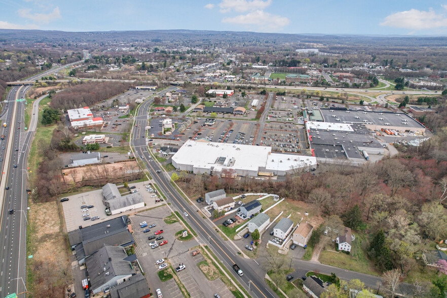 More Photos Of 36 Main St, East Hartford Storefront Retail Office For Lease