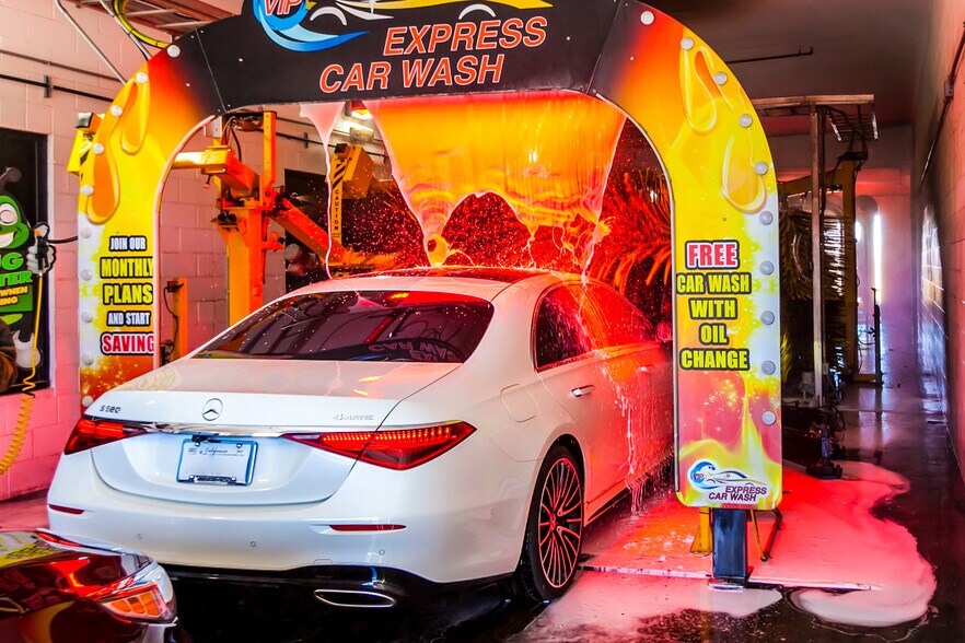 More Photos Of 17985 Bear Valley Rd, Hesperia Carwash For Sale