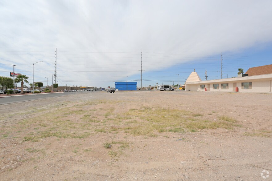 More Photos Of 4940 Vegas Dr, Las Vegas Land For Sale