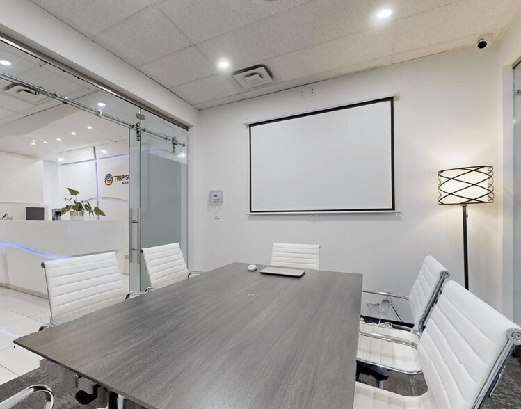 More Photos Of 7191 Yonge St, Markham Medical For Sale