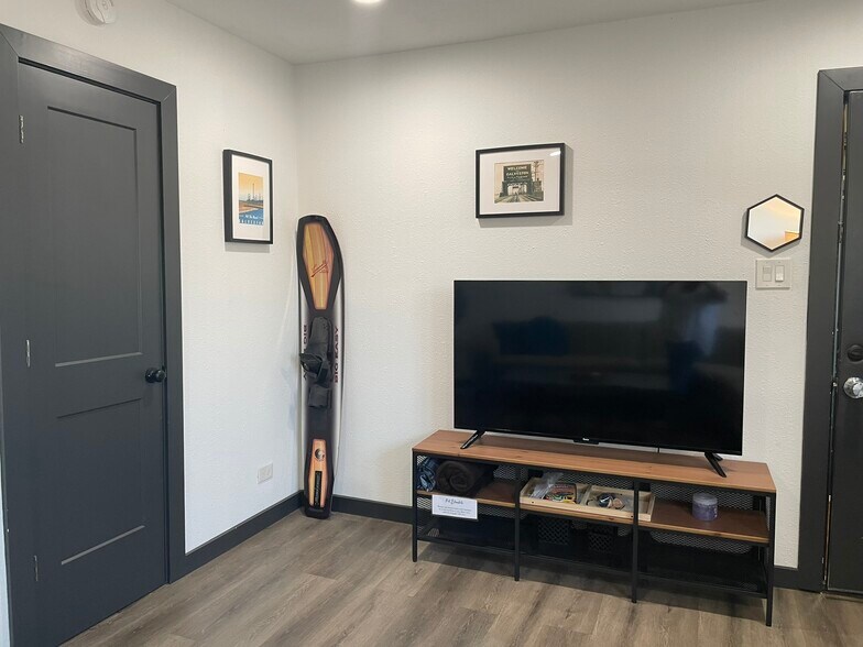 More Photos Of 5103 Avenue O, Galveston Apartments For Sale