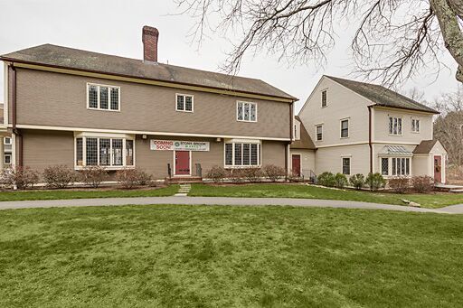 More Photos Of 29 Hudson Rd, Sudbury Unknown For Lease