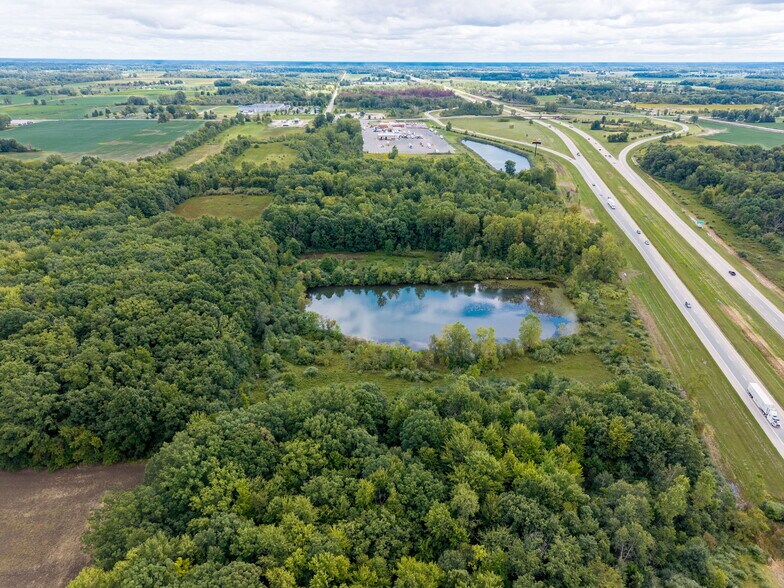 More Photos Of 4225 East St, Akron Office For Sale