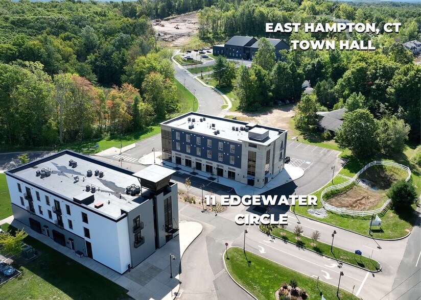 More Photos Of 11 Edgewater Cir, East Hampton Office For Lease