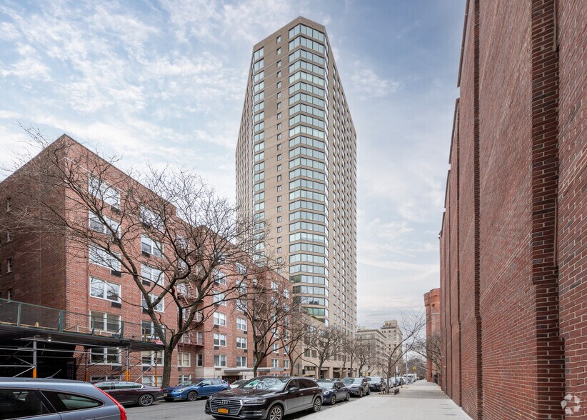 More Photos Of 40 E 94th St, New York Apartments For Sale
