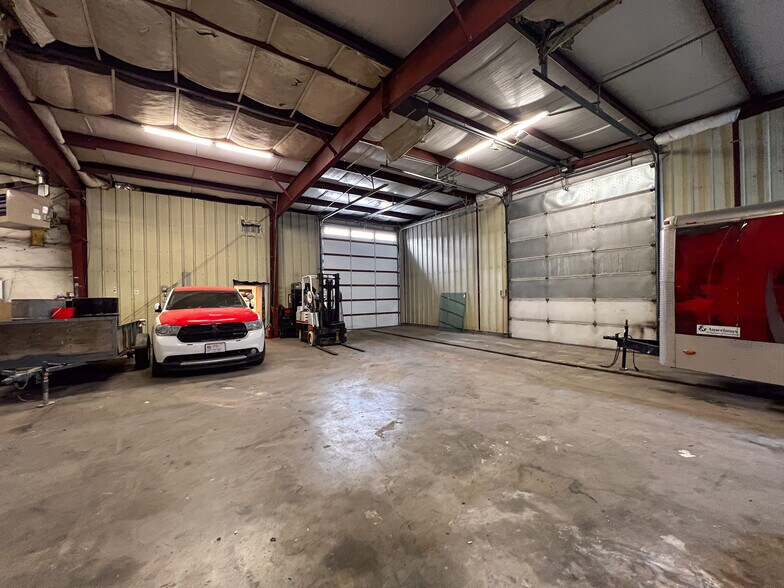 More Photos Of 435 N Main St, Helper Warehouse For Lease