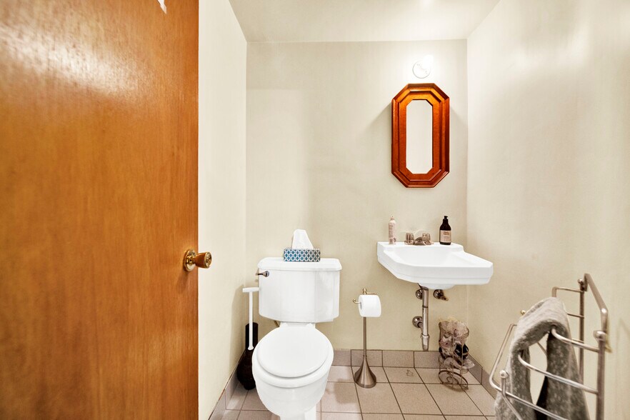 More Photos Of 3719 W 8th Av, Vancouver Apartments For Sale