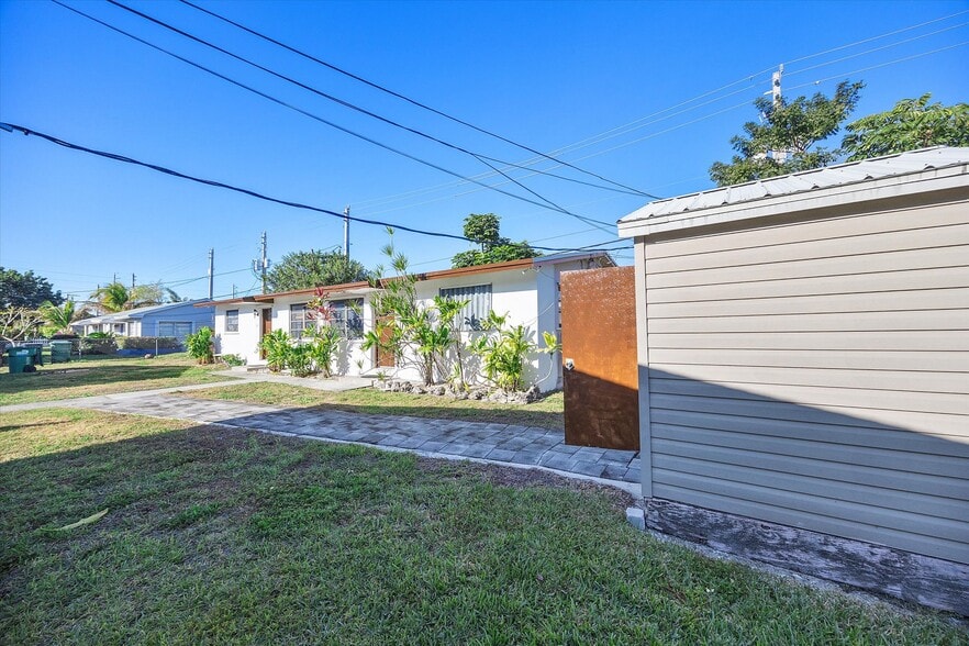 More Photos Of 14260 SW 88th Ave, Palmetto Bay Apartments For Sale