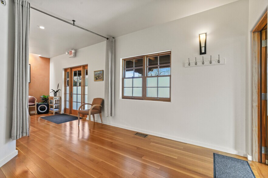 More Photos Of 103 S St Francis Dr, Santa Fe Medical For Sale