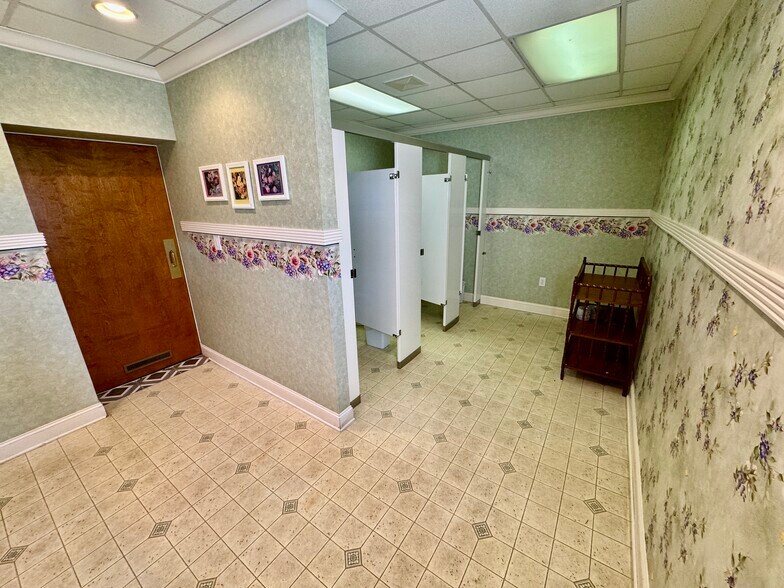 More Photos Of 413 Polkville Rd, Shelby Religious Facility For Sale