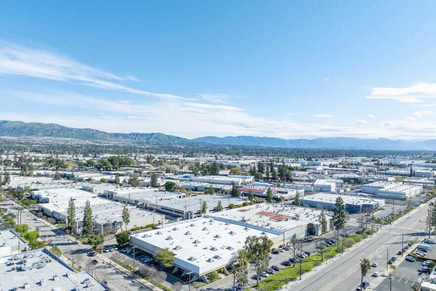 More Photos Of 21211 Nordhoff St, Chatsworth Office For Lease