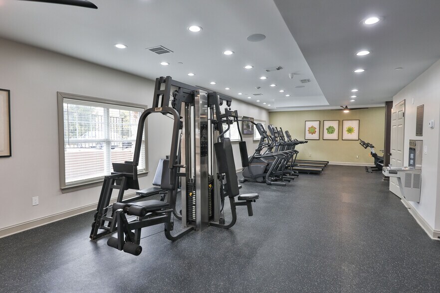 More Photos Of 555 Andorra Glen Ct, Lafayette Hill Apartments For Lease