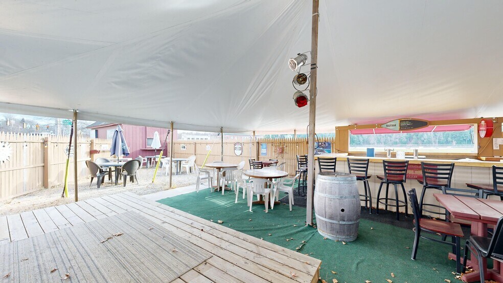 More Photos Of 695 Lisbon St, Lisbon Restaurant For Sale