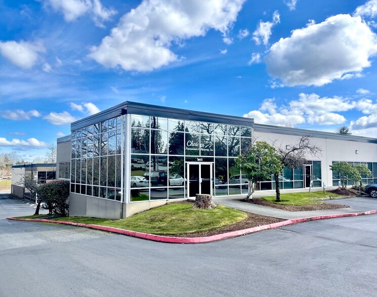 Primary Photo Of 11627 Airport Rd, Everett Office For Lease