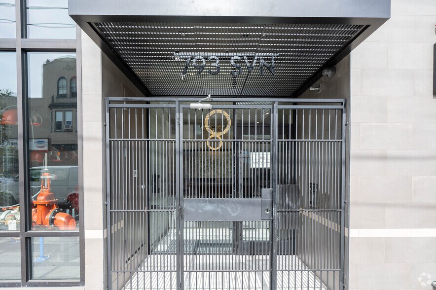More Photos Of 793 S Van Ness Ave, San Francisco Apartments For Lease