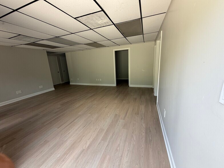 More Photos Of 16410 Lee Rd, Humble Unknown For Lease