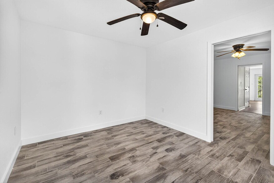 More Photos Of 3225 W Shell Point Rd, Ruskin Apartments For Sale