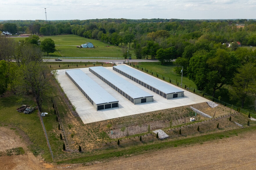 More Photos Of 4624 Highway 31 W, Cottontown Office For Sale