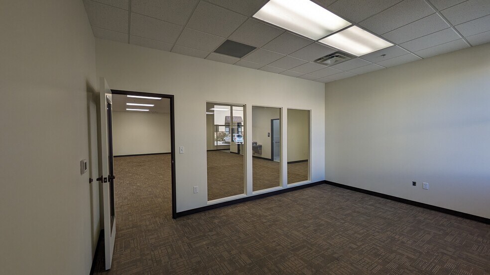 More Photos Of 285 SE Inner Loop, Georgetown Office For Lease