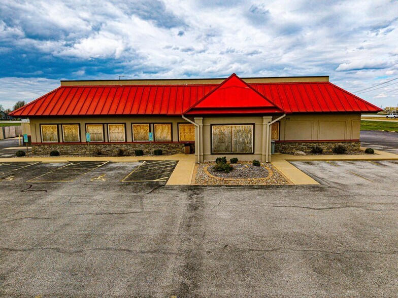 More Photos Of 4111 Timberlake Dr, Pontoon Beach Restaurant For Sale