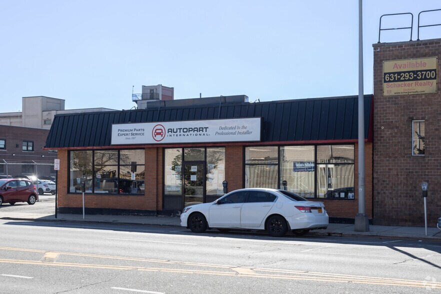 More Photos Of 180 Front St, Hempstead Auto Repair For Sale